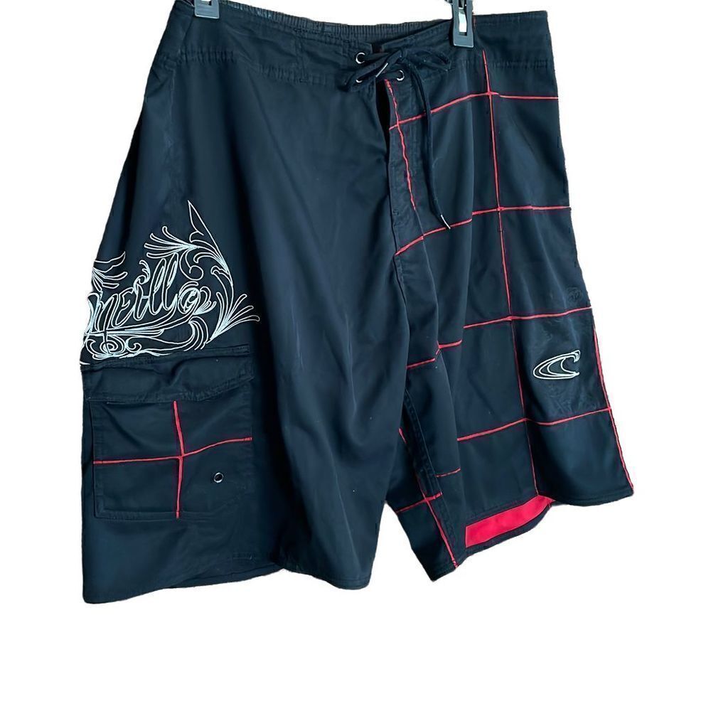 O’Neill Shorts Black Red Square Block Design 36W - Picture 2 of 10